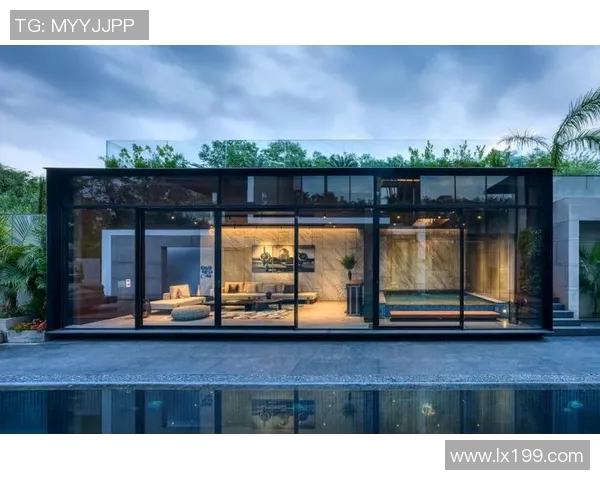 创新泳池设计：融合自然元素与现代科技，打造智能化休闲娱乐空间